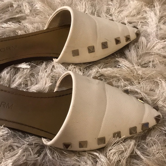 Pointed Slides💙 - Picture 4 of 4